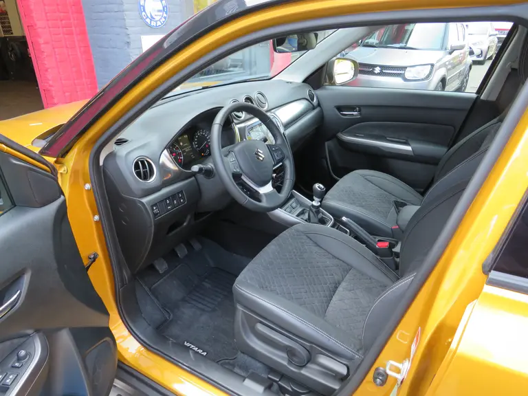 Suzuki Vitara 1.4 Boosterjet Style Smart Hybrid, SPECIAL, 19 inch, Treeplanken, 6 Jaar GARANTIE!! afbeelding 7