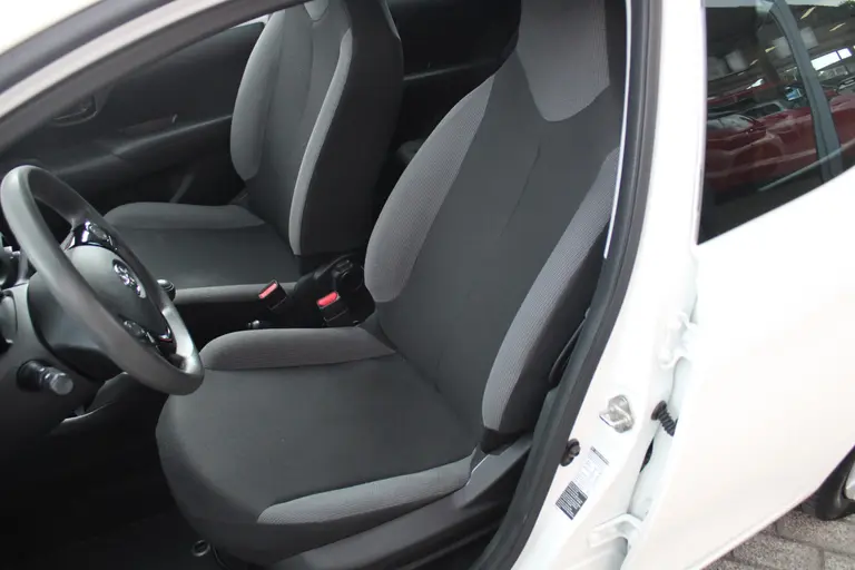 Toyota Aygo 1.0 VVT-i x-fun , 1e Eigenaar en Dealer ondehouden! afbeelding 10