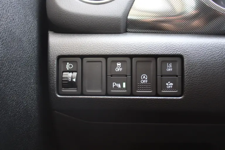 Suzuki Vitara 1.4 Boosterjet Style Smart Hybrid Navigatie, Cruise Control Adaptief, Achteruitrijcamera, Parkeersensoren Voor en Achter afbeelding 32