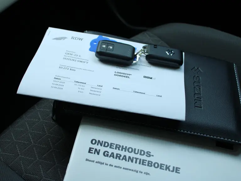 Suzuki Swift 1.2 Style Smart Hybrid Automaat 17" Lichtmetalen Velgen, Adaptieve Cruise en Climate Control afbeelding 9