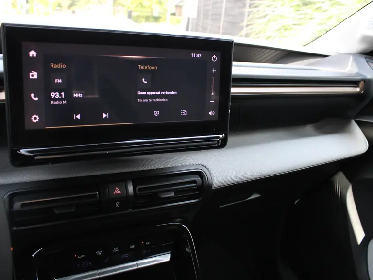 Citroën C3 Aircross Plus 1.2 Turbo 100pk Achteruitrijcamera, Climate Control, Cruise Control, Apple Car Play, Android Auto Navigatie afbeelding 16