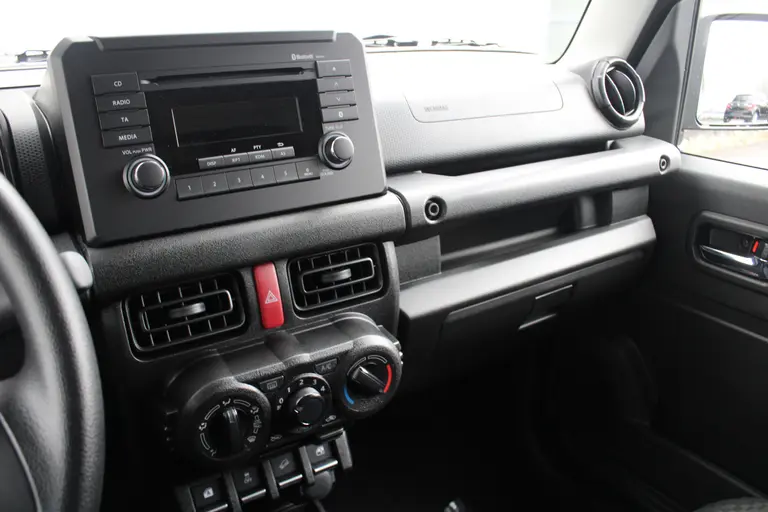 Suzuki Jimny 1.5 Allgrip Pro Bull-Bar, Terreinbanden met LM-Velgen, Dakrek met Trap, Origineel NL afbeelding 17