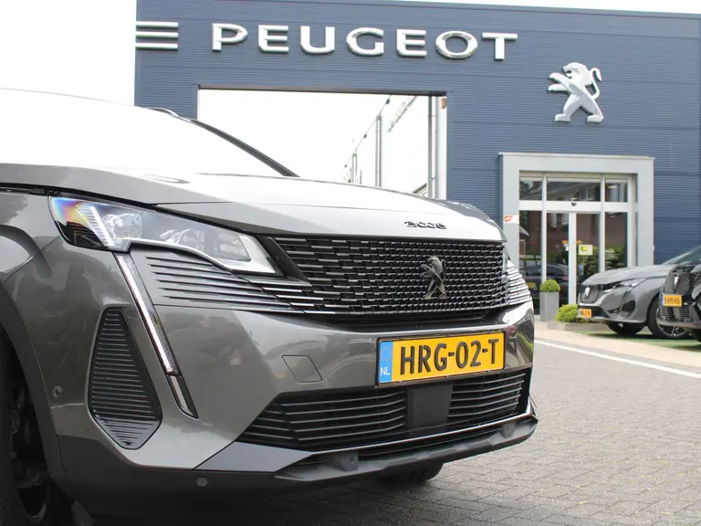 Peugeot 3008 GT 1.2 PureTech 130PK EAT8 Automaat Navigatie, Keyless, Elektrische Kofferbak, Stoelverwarming, Adaptieve Cruise Control afbeelding 3