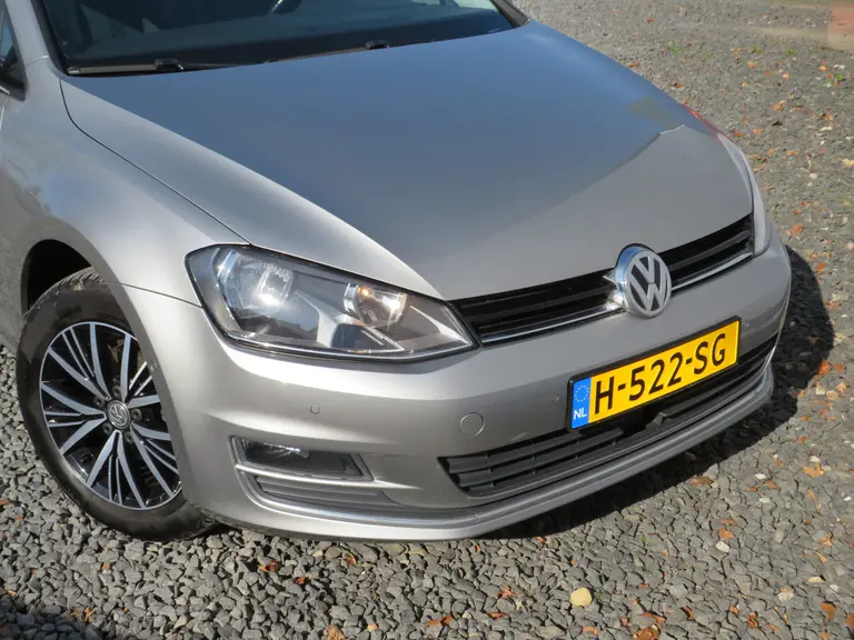 Volkswagen Golf 1.2 TSI Highline, Trekhaak, Parkeersensoren, Navigatie afbeelding 40