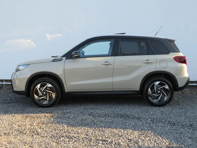 Suzuki Vitara 1.5 Hybrid Style, Automaat, Panoramadak, 6 jaar GARANTIE, Navigatie en Draadloos Applecarplay / Androidauto afbeelding 2