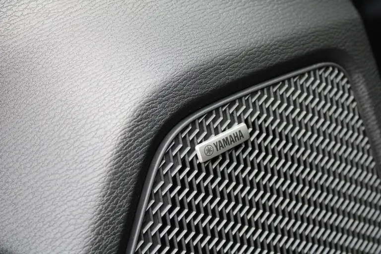 Mitsubishi Outlander 2.4 PHEV First Edition 20" LM velgen, Stuur+stoelverwarming, Standkachel, Premium audio, PDC V+A, Trekgewicht 1.600 KG. afbeelding 18