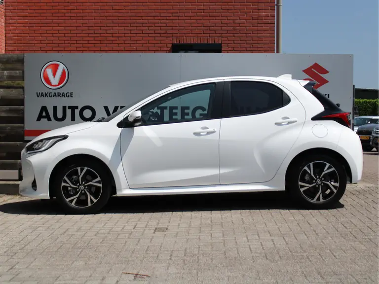 Toyota Yaris 1.5 Hybrid 115 Teamplayer Achteruitrijcamera, Parkeersensoren voor en achter, Airco Automatisch, Cruise Control Adaptief afbeelding 13