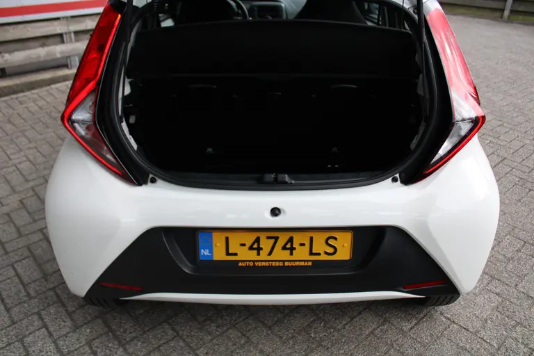 Toyota Aygo 1.0 VVT-i x-fun , 1e Eigenaar en Dealer ondehouden! afbeelding 12