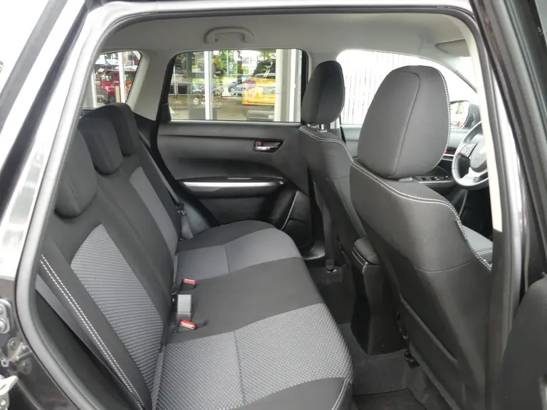 Suzuki Vitara 1.5 Hybrid Select Automaat, All season banden, adaptive Cruise, Camera afbeelding 25