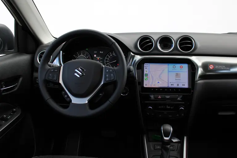 Suzuki Vitara 1.5 Hybrid Style Demo Voordeel, Parkeersensoren Draadloos Carplay en Panorama Dak. afbeelding 6