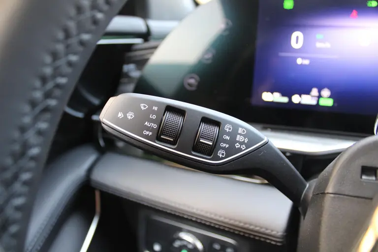 Omoda 9 SHS PHEV Premium 34,46 kWh Super Hybrid System, 20"LM velgen, Elek.schuif/kanteldak, Camera voor/achter, 1.500 kg trekgewicht afbeelding 19