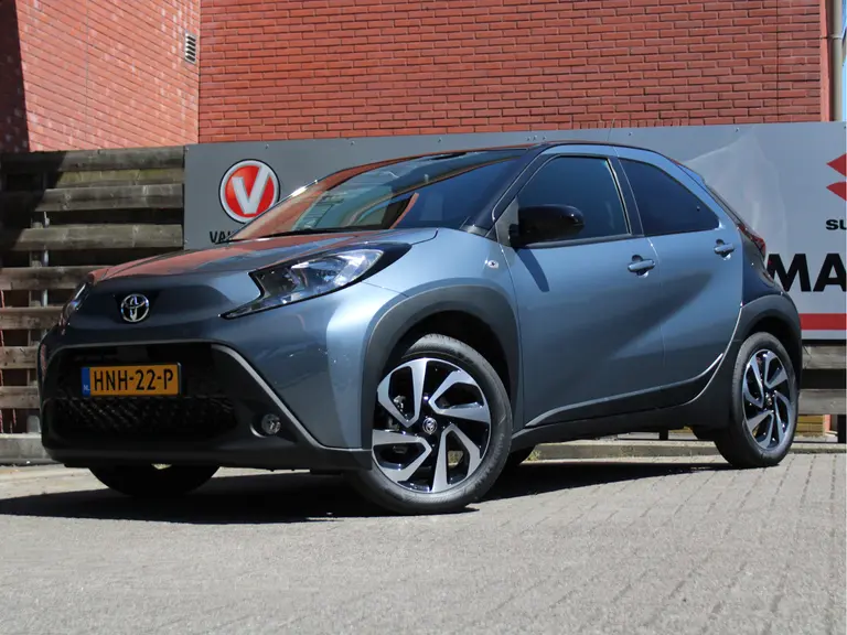 Toyota Aygo X 1.0 VVT-i S-CVT Pulse Achteruitrijcamera, Bluetooth, Cruise Control Adaptief, Apple Carplay/Android Auto afbeelding 9