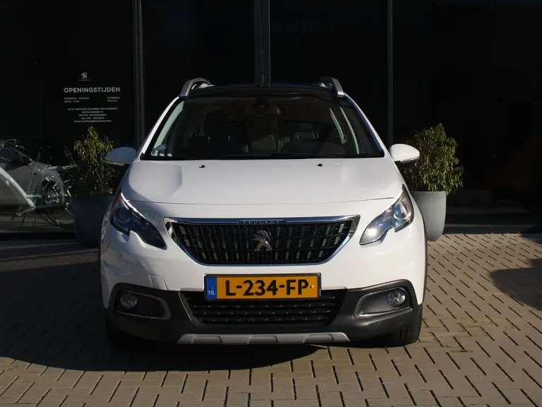 Peugeot 2008 1.2 PureTech 110PK GT-line afbeelding 3