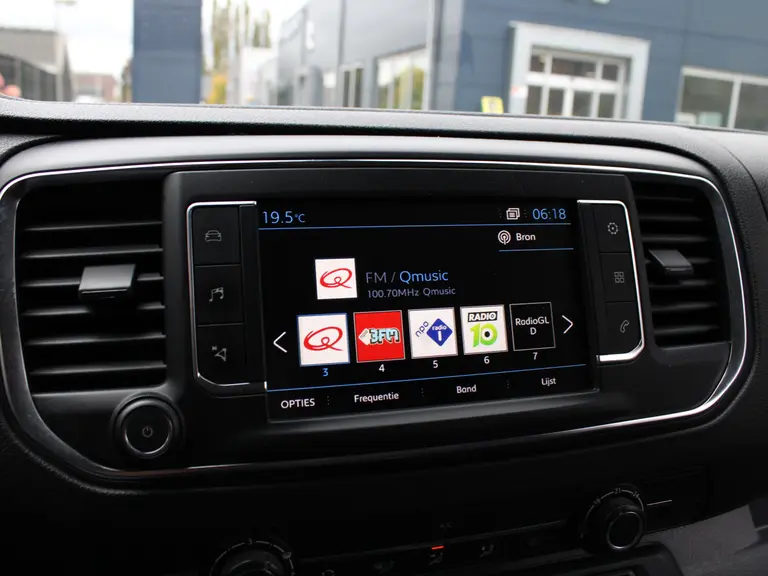 Peugeot Expert Premium Pack 2.0 BlueHDI 120PK 231C Navigatie, Parkeersensoren Achter, Cruise Control, Airco, Bluetooth, Grip Control afbeelding 22