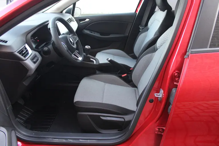 Mitsubishi Colt 1.0T MT Intense Cruise/Climate control, 16"LM velgen, Camera, Apple carplay/Android auto, Parkeersensoren V+A afbeelding 9