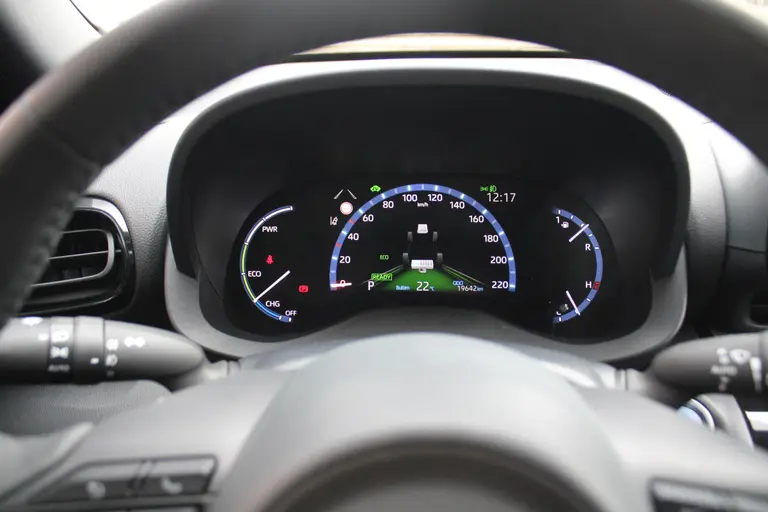 Toyota Yaris Cross 1.5 Hybrid Explore , Automaat, Applecarplay/Androidauto, Parkeersensoren voor en achter afbeelding 14