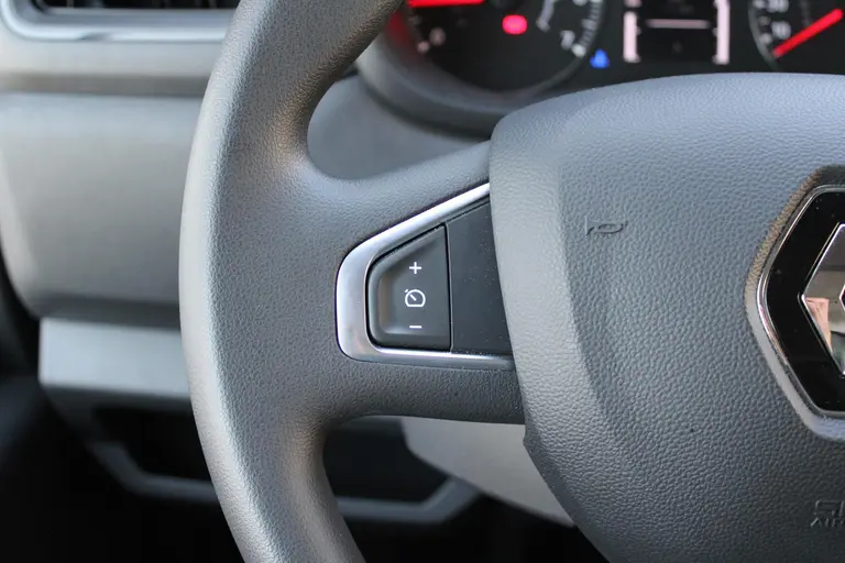Renault Master Bakwagen + laadklep T35 2.3 dCi 165PK Achteruitrijcamera, Airco, BlueTooth, Cruise control, DHollandia Bakopbouw met laadklep afbeelding 11