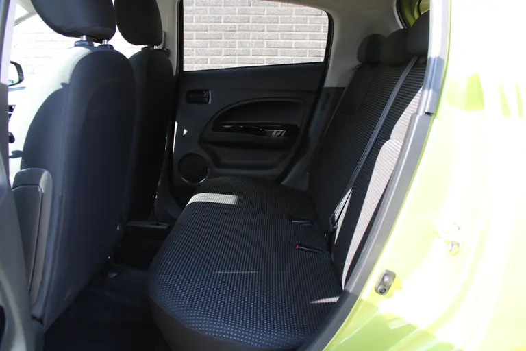 Mitsubishi Space Star 1.0 Bright Elektr. ramen, Start/stop, 14'' inch LM velgen, ClimateControl, Privacy Glass afbeelding 10