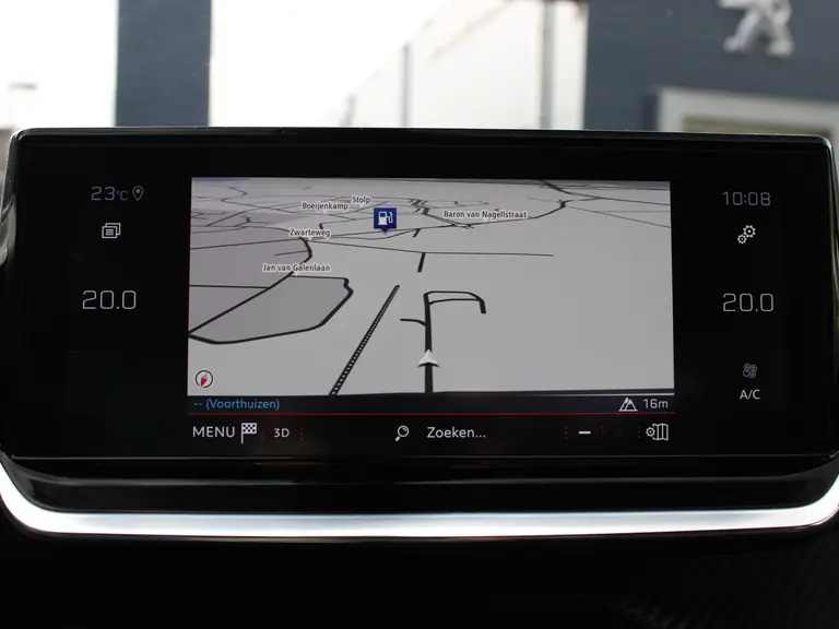 Peugeot 2008 GT-Line 1.2 PureTech 130PK Trekhaak, Navigatie, Achteruitrijcamera, Keyless Start, Parkeersensoren afbeelding 28