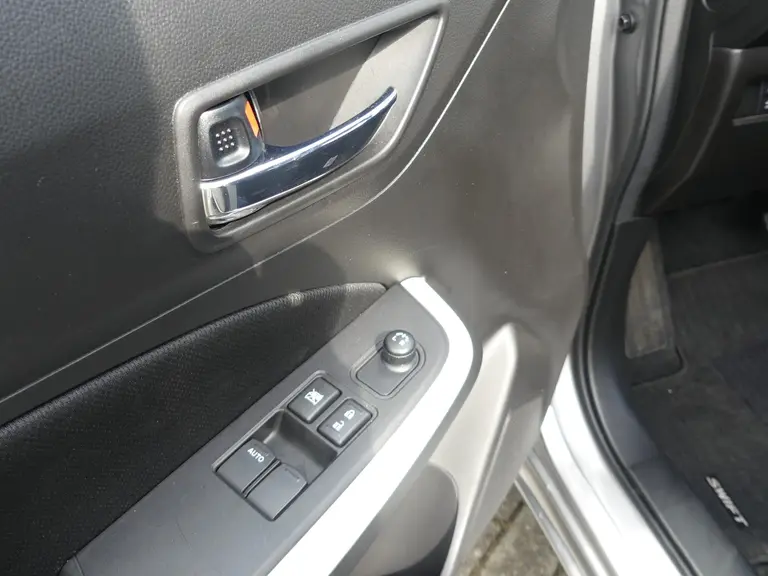 Suzuki Swift 1.2 Select Smart Hybrid Automaat All season banden, Apple Carpl/Andr auto, afbeelding 11