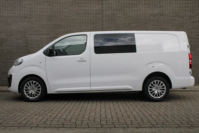 Peugeot Expert 2.0 BlueHDI 145PK L3 Dubbele Cabine Navigatie, Achteruitrijcamera, Trekhaak Afneembaar, Airco, Parkeersensoren Achter, Bluetooth, Cruise Control afbeelding 3