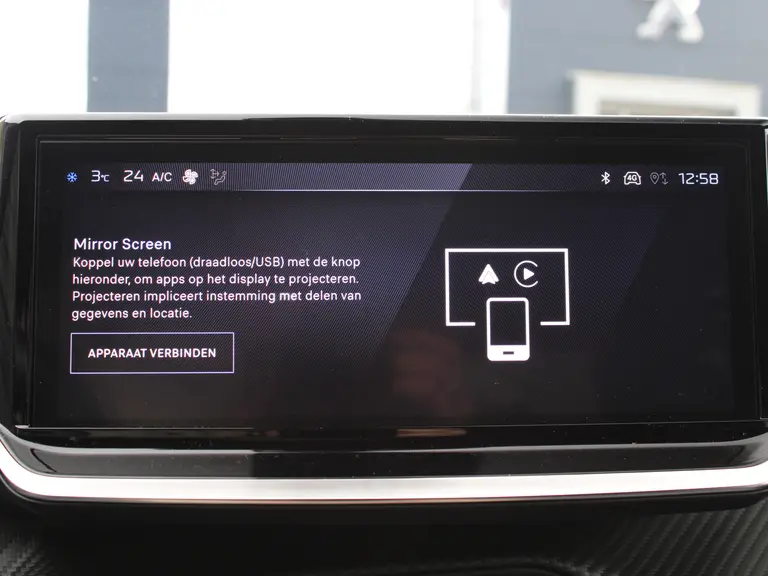 Peugeot 2008 1.2 PureTech 100PK Allure Navigatie, Achteruitrijcamera, Apple Carplay, Android Auto, Parkeersensoren Voor & Achter afbeelding 23