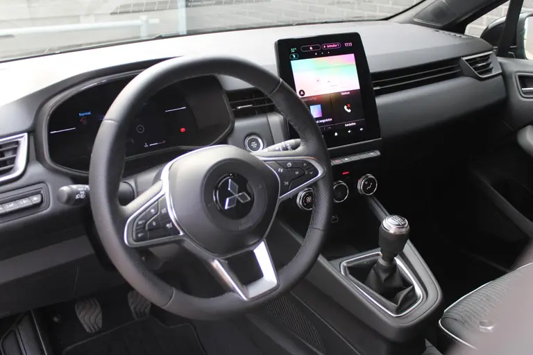 Mitsubishi Colt 1.0T MT First Edition Cruise/Climate control, Navigatie, Camera, Parkeersensoren v+a, 17"LM Velgen, afbeelding 27
