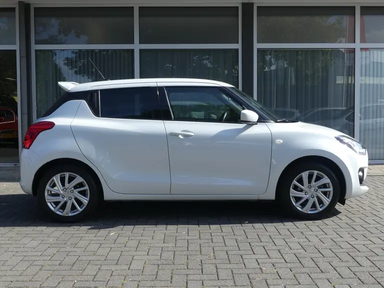 Suzuki Swift 1.2 Select Smart Hybrid Trekhaak, Cruise Control, Apple Carplay, Android Auto, Navigatie, Achterspoiler afbeelding 27