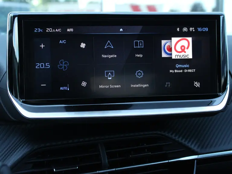 Peugeot 208 Allure 1.2 PureTech 100PK Navigatie, Camera achter, Apple Carplay/Android auto afbeelding 20