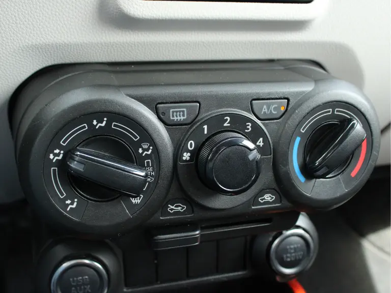 Suzuki Ignis 1.2 Select Carplay/Android Auto, Bluetooth, DAB-Radio, Achteruitrijcamera, Airco afbeelding 20