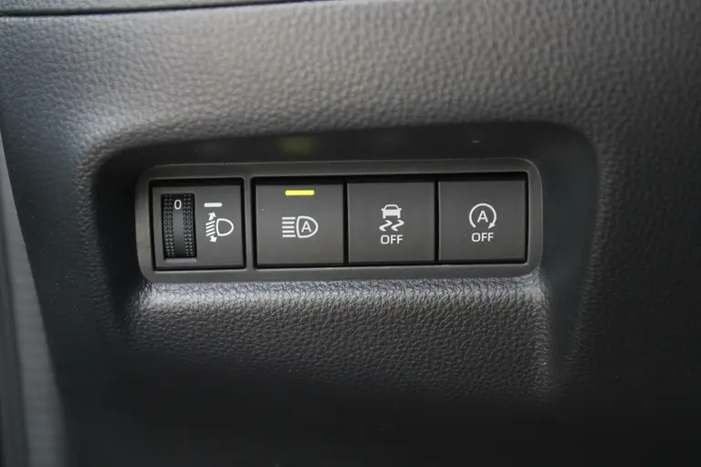 Toyota Aygo X 1.0 VVT-i S-CVT Pulse Automaat Achteruitrijcamera, Parkeersensoren Voor en Achter, Cruise Control Adaptief, Stoelverwarming afbeelding 35