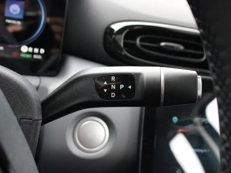 Leapmotor T03 Design 37.3 kWh Navigatie, Camera achter, Parkeerhulp achter, Audio, Keyless Start, Lichtmetalen velgen afbeelding 22