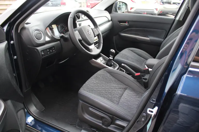 Suzuki Vitara 1.4 Boosterjet Style Smart Hybrid , Panoramdak, NIEUW met 6 JAAR GARANTIE! afbeelding 9
