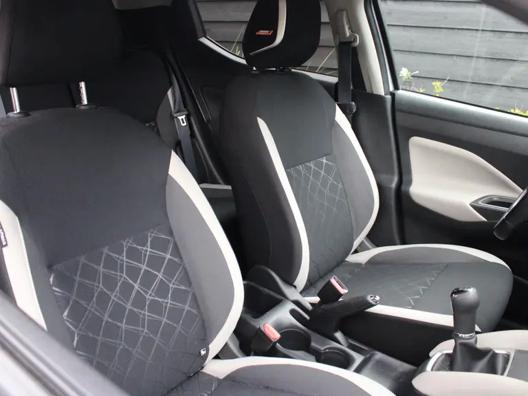 Nissan Micra N-Design 1.0 IG-T 92PK Navigatie, Parkeersensoren, Airco, Bose Audio, Apple Carplay, Android Auto afbeelding 13