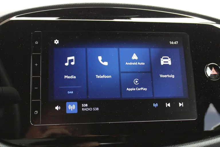 Toyota Aygo X 1.0 VVT-i S-CVT Pulse Automaat Achteruitrijcamera, Parkeersensoren Voor en Achter, Cruise Control Adaptief, Stoelverwarming afbeelding 23
