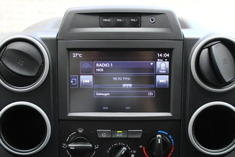 Peugeot Partner 120 1.6 BlueHDi 75 L1 Première Trekhaak, Parkeersensor achter, Cruise Control, Airco afbeelding 17