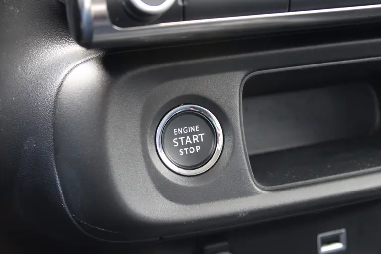 Citroën C3 1.2 PureTech Max 110pk, Automaat, Cruise/Climate Control, Applecarpl./Andr. Auto, Keyless Entry/Start afbeelding 29
