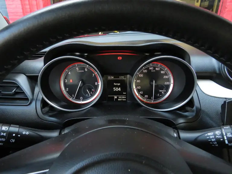 Suzuki Swift 1.2 Comfort Smart Hybrid, Dealer onderhouden, Alcantara bekleding en Dakspoiler afbeelding 14