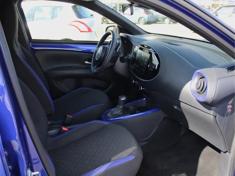Toyota Aygo X 1.0 VVT-i S-CVT Pulse Automaat Adaptieve Cruise en Climate Control, Carplay/Android Auto, Keyless Go afbeelding 38