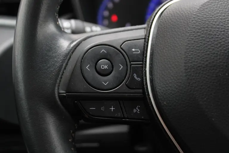 Toyota Corolla Touring Sports 1.8 Hybrid Dynamic Achteruitrijcamera, Stoelverwarming, Cruise Control Adaptief, Draadloze Telefoonlader afbeelding 31