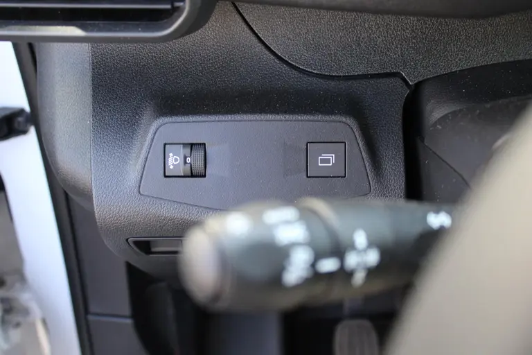 Peugeot Partner 1.5 BlueHDi 100PK S&S L1 Navigatie, Achteruitrijcamera, Trekhaak, Dab, Bluetooth, Parkeersensoren voor & achter afbeelding 17
