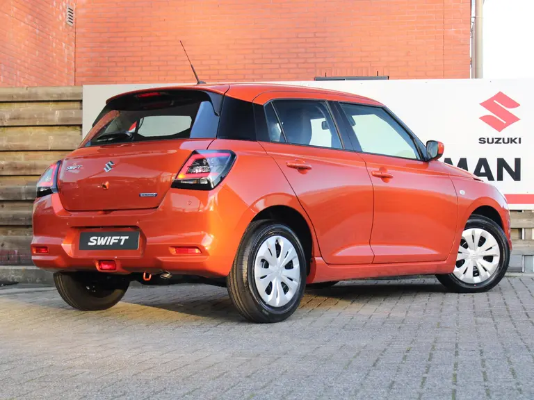 Suzuki Swift 1.2 Comfort Smart Hybrid ACTIE!! 6 jaar fabrieksgarantie! Apple Carpl/Andr auto, Cruise control, Navigatie afbeelding 2