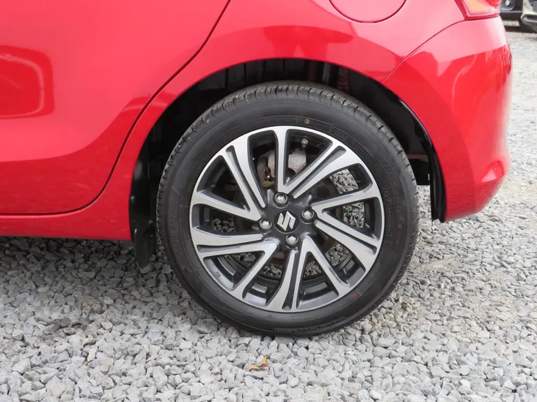 Suzuki Swift 1.2 Stijl Smart Hybrid, Style,Stijl, Navi, Keyless, Achteruitrijcamers en Climate Control afbeelding 6