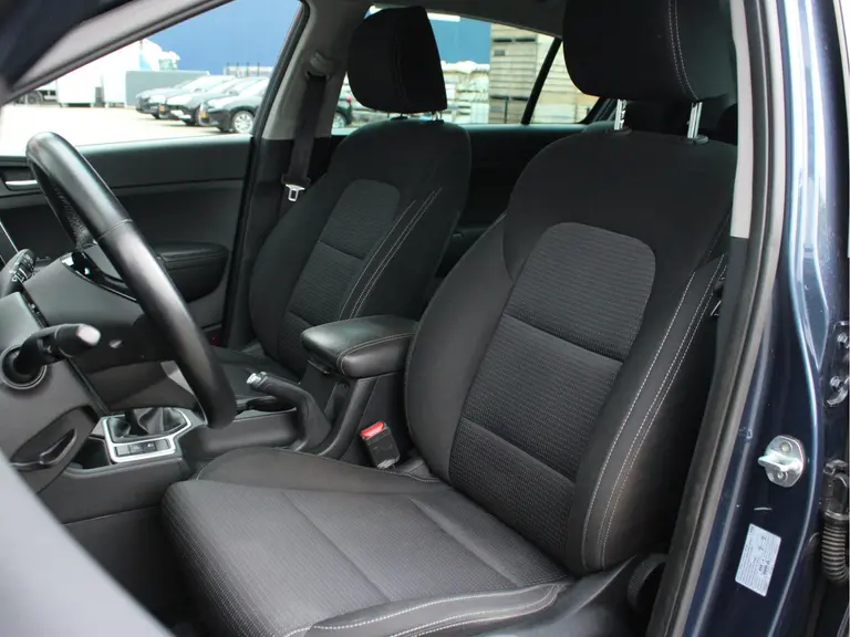Kia Sportage 1.6 GDI DynamicLine Trekhaak, Cruise en Climate Control, Carplay/Android Auto, Achteruitrijcamera afbeelding 7