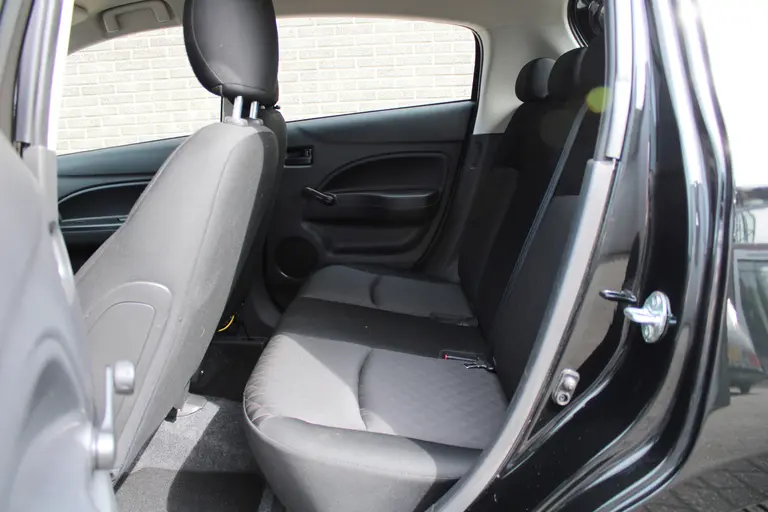 Mitsubishi Space Star 1.2 Connect+ Airco, Applecarpl./Andr. Auto, Start/Stop Systeem, Elektr. ramen voor, Licht/Regen sensor afbeelding 10