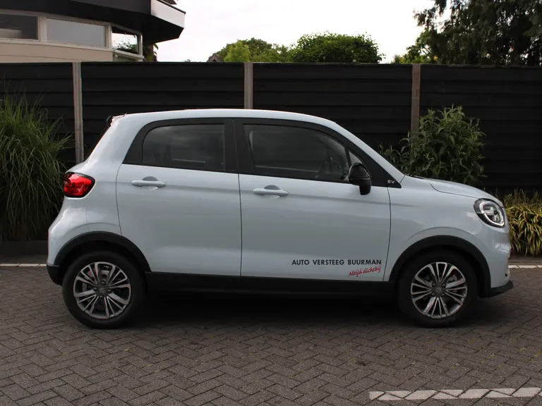 Leapmotor T03 Design 37.3 kWh Navigatie, Camera achter, Parkeerhulp achter, Audio, Keyless Start, Lichtmetalen velgen afbeelding 7
