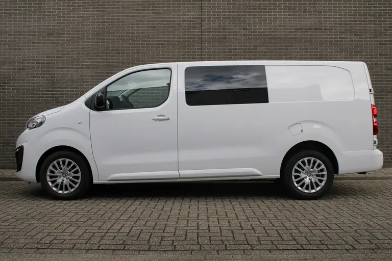 Peugeot Expert 2.0 BlueHDI 145PK L3 Dubbele Cabine Navigatie, Achteruitrijcamera, Trekhaak Afneembaar, Airco, Parkeersensoren Achter, Bluetooth, Cruise Control afbeelding 3
