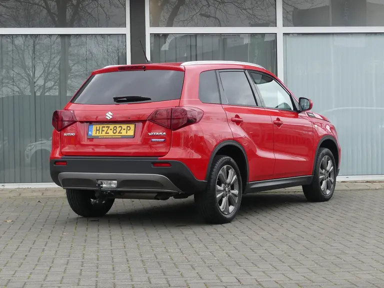 Suzuki Vitara 1.4 Boosterjet Select Smart Hybrid, Automaat, Navigatie, Keyless en goed onderhouden! 1500 KG TREKGEWICHT! afbeelding 4