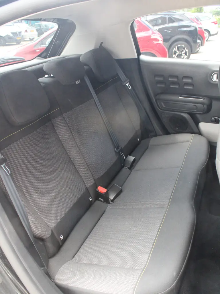 Citroën C3 1.2 PureTech Max Airco, Cruise Control, DAB afbeelding 25