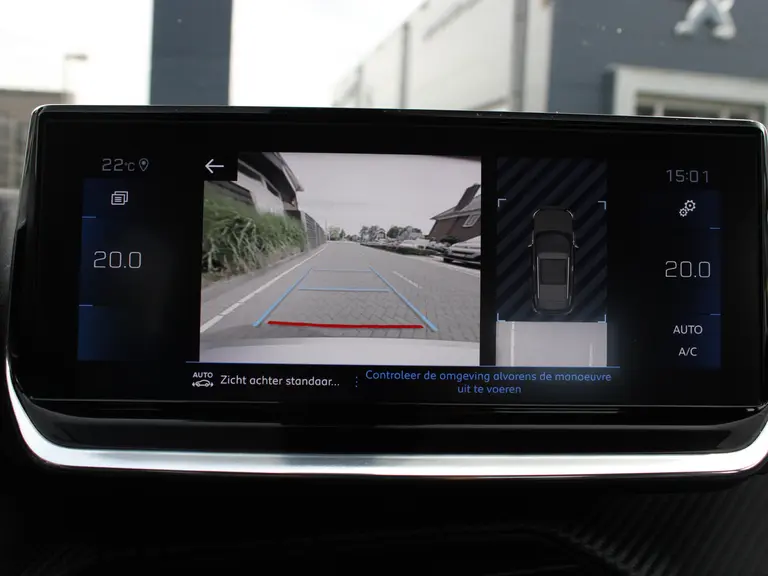 Peugeot 2008 Allure 1.2 PureTech 130PK EAT8 Automaat Navigatie, Achteruitrijcamera, Parkeersensoren, Dab, Apple Carplay. Android Auto afbeelding 27